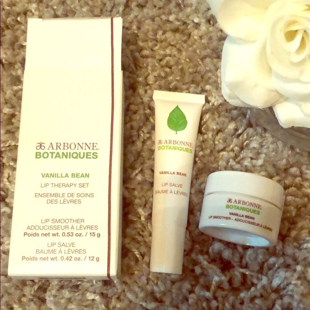 Botaniques lip therapy